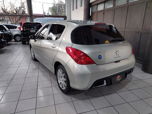 Imagen 2 de 12 de Peugeot 308 2014 1.6 Active Hdi 115cv
