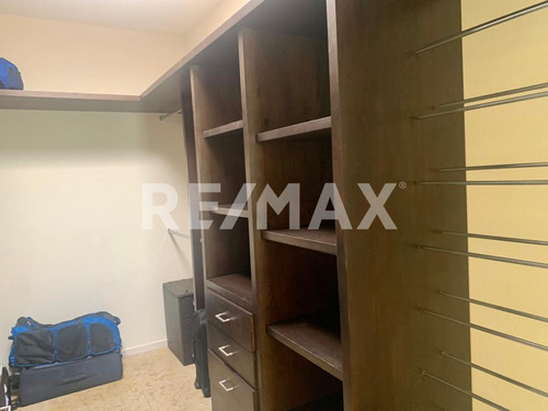 Casa En Venta En El Campanario