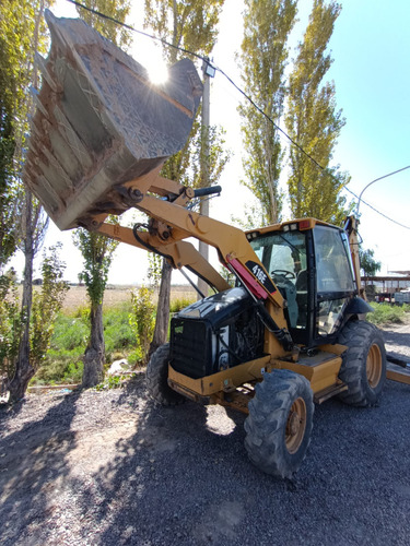 Retroexcavadora Caterpillar 416 E