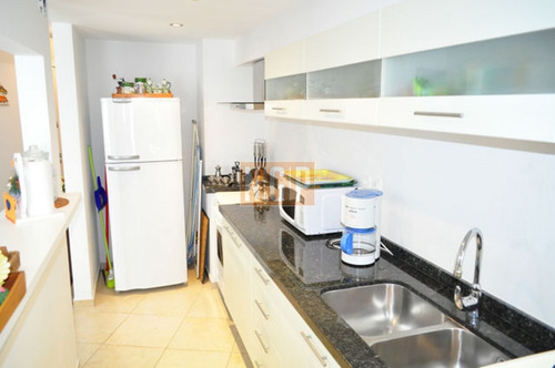 Edificio Torre O En Playa Brava En Exclusividad !!!!!!!!- Ref: 11353