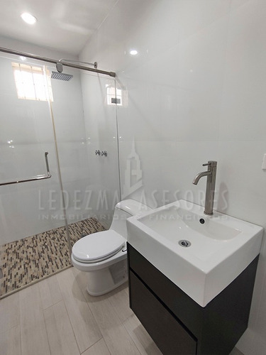 Imagen 13 de 17 de Ledezma Asesores Vende Townhouse Moderno A Estrenar, Ubicado En El Sector La Germania, Calle Toledo, Ciudad Bolívar - Venezuela