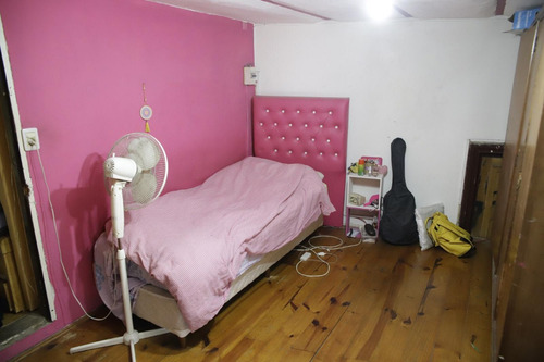 ¡¡una Casa Excepcional!! Con 5 Habitaciones Y 2 Baños. Barbacoa, Parrillero Y Azotea Uso Exclusivo!