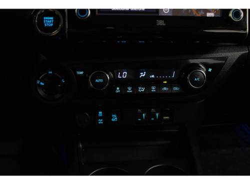 Toyota Hilux 2.8 D-4D TURBO DIESEL CD SRX 4X4 AUTOMÁTICO