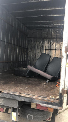 Imagem 5 de 8 de Silver Cargo Bau P Caminhao 3/4