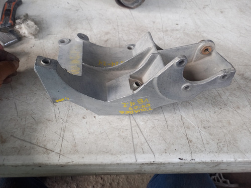 Base Soporte De Alternador Touareg 04-08 # 24 (Usado)