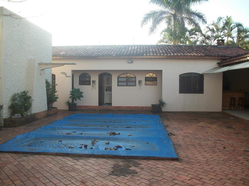 Imagem 12 de 14 de Casa Com Piscina De Frente Para O Mar.