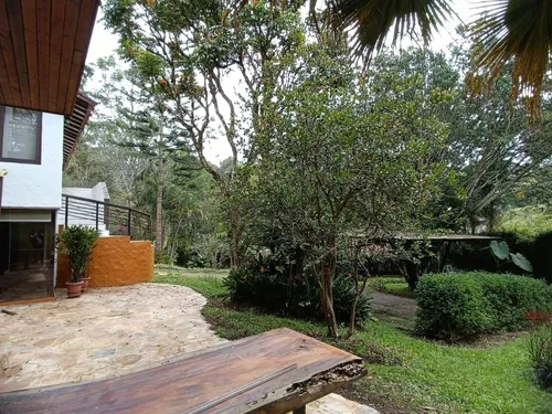 Casa En Arriendo Ubicada En Rionegro Sector Llanogrande (16007).