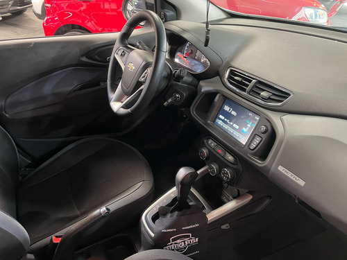 Chevrolet Onix Onix 1.4 Activ SPE/4 (Aut)