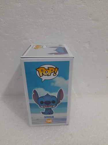 Funko Pop Disney Stitch #1045 Flocked Target Con Protector (Usado)