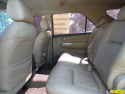 Imagen 13 de 15 de Toyota Fortuner 2.7 4x2 Gasolina