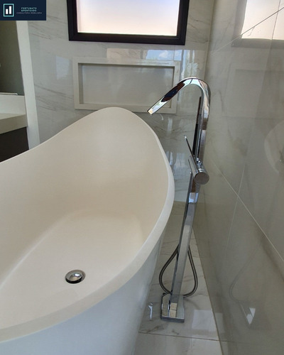 Imagem 19 de 25 de Casa De Alto Padrão! Fino Acabamento, Localização Privilegiada! - Ca00084 - 67630243