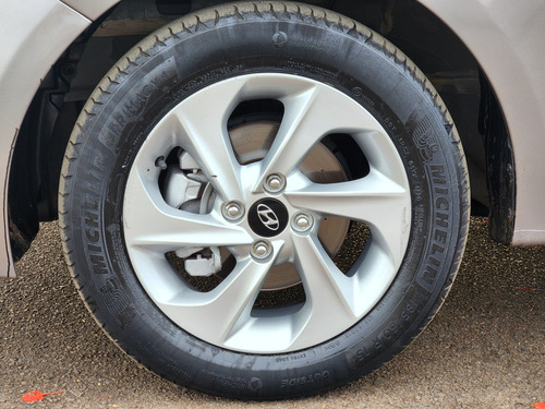 Hyundai HB20S 1.6 Comfort Style Flex Aut. 4p