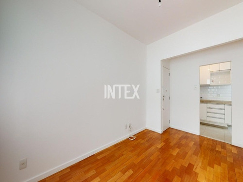 Imagem 15 de 30 de Apartamento À Venda Com 2 Quartos, Sala, Cozinha E 1 Vaga De Garagem Em Copacabana - Ap01712 - 70267898