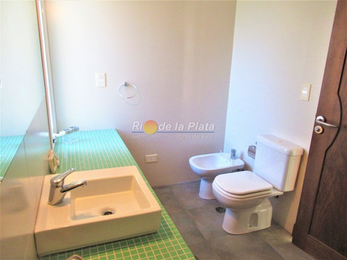Rincón Del Indio Oportunidad!- Ref: 10437