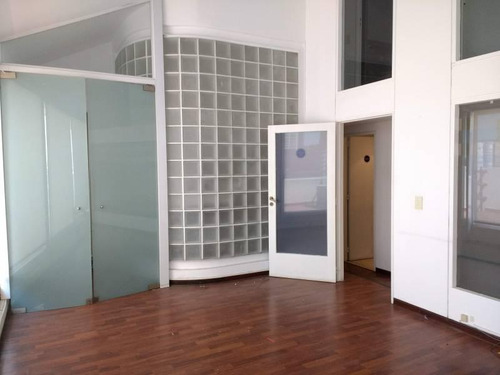 Oficina Duplex En Alquiler Con Vista Al Dique