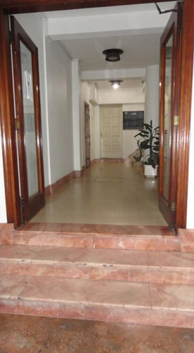 Imagen 2 de 14 de Apartamento En El Centro De Montevideo A Metros De Avenida Del Libertador Ref 612