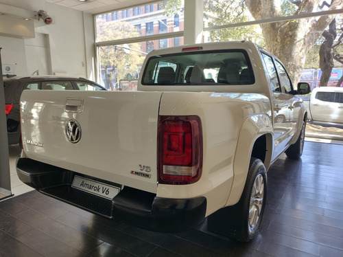 Imagen 4 de 15 de Volkswagen Amarok V6 Comfortline 258cv 4x4 At My23 #17