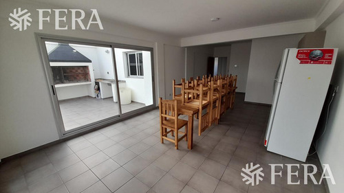 Venta De Departamento De 2 Ambientes Con Balcón En Wilde