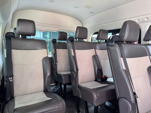 Toyota Hiace Gl 12 Pasajeros 2020 #1306