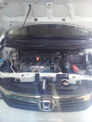 Imagen 8 de 10 de Honda Civic 2013 1.8 Lxs At 140cv