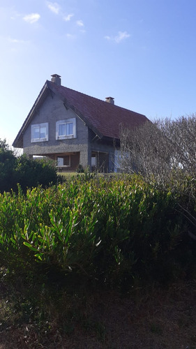Casa En Venta Primera Línea Frente Al Mar Las Garzas Permuta