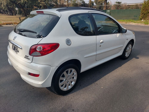 Imagen 4 de 14 de Peugeot 207 2012 1.6 Xt