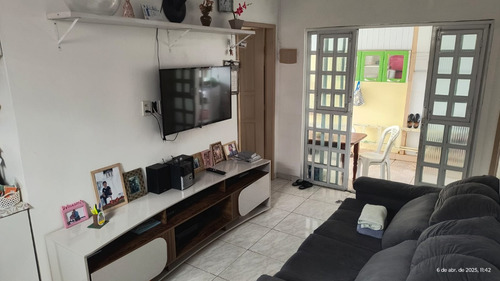 Vendo Terreno Com Duas Casas