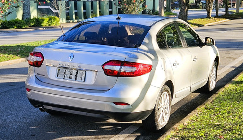 Renault Fluence 2.0 Dynamique Plus X-tronic Hi-flex 4p