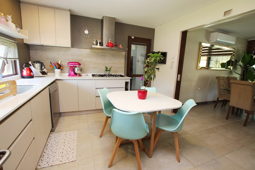 Preciosa Casa En Venta En Condominio
