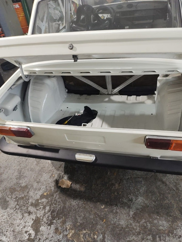 Imagen 4 de 17 de Fiat 128 Berlina