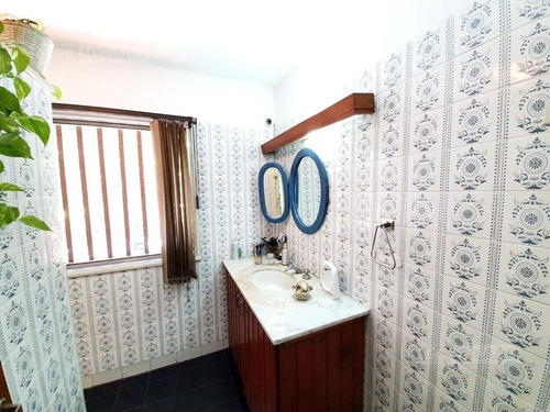 Imagen 25 de 28 de Casa 7 Ambientes En Venta - S.isidro-vias/rolon