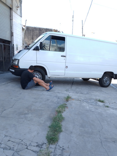 Vendo O Permuto Renault Trafic Furgon 1.6 Audi