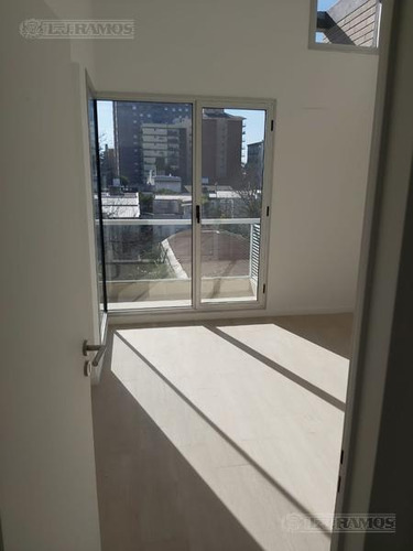 Imagen 10 de 12 de Departamento A Estrenar Tigre 3 Ambientes Con Cochera Cubierta Balcón Parrilla
