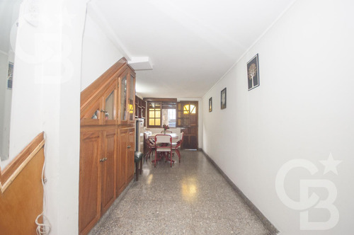 Ph 5 Ambientes Con Cochera Y Entrada Independiente En Monserrat
