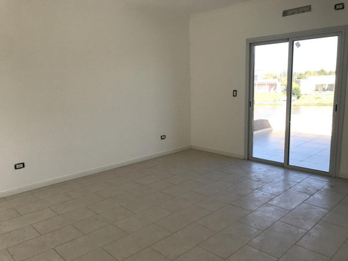 Imagen 21 de 30 de Casa En Venta El Canton Bº Islas A Laguna