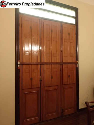 Imagen 14 de 30 de Casa Ph Pocitos Venta Al Frente 4 Dormitorios Cocina Baño Pallier Comedor Patio Buhardilla Y Azotea