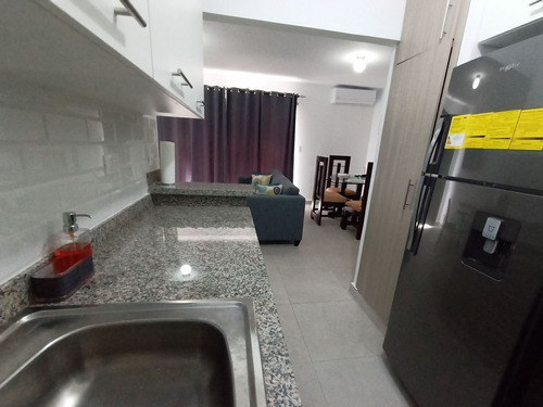Alquiler En Veron - Punta Cana, Apartamento 2 Hab. + 2 Baños