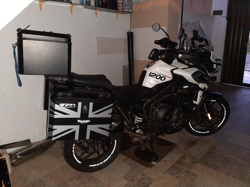 Imagem 5 de 9 de Triumph Xr 1200