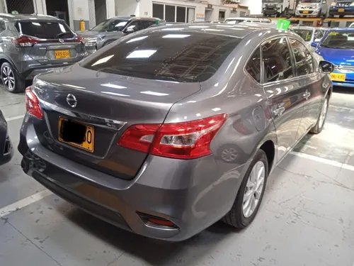 Nissan Sentra 1.8 B17 Fl Advance