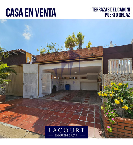 En Venta. Casa De Dos Niveles Ubicada En La Urb. Terrazas Del Caroní, Lote A #vl