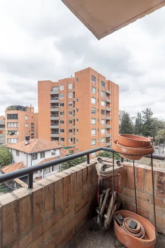 Apartamento En Venta En Los Rosales. Cod V12443