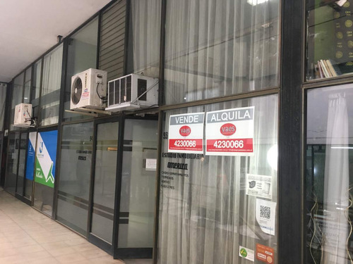 Imagen 3 de 6 de Oficina En Venta En El Centro