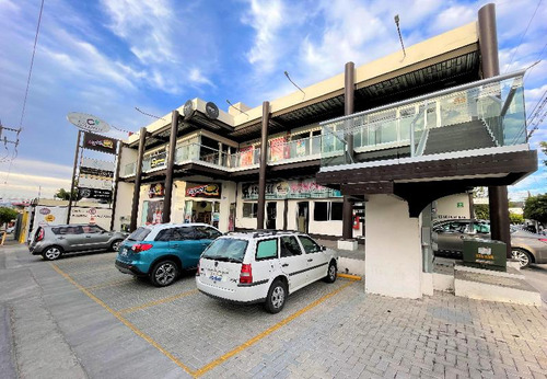 Local Comercial En Renta En Colinas Del Cimatario, En Planta Alta, Zona Centro Sur