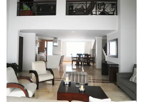 Apartamento Duplex Ubicado En Los Balsos - Poblado