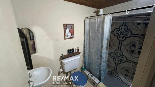 Casa Venta Dos Ambientes Con Patio, Resistencia