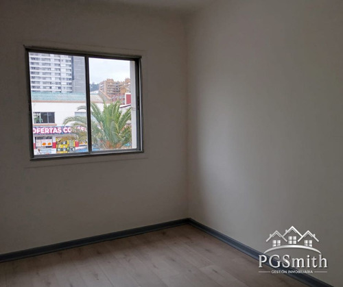 Céntrico Local Comercial En Arriendo (83999)
