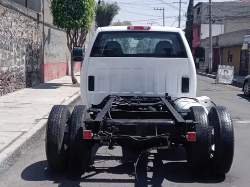 Chevrolet 3500 Modelo 2011 Solo Funciona Con Gas Lp