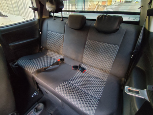 Volkswagen Saveiro 1.6 MI TRENDLINE CD 8V FLEX 2P MANUAL