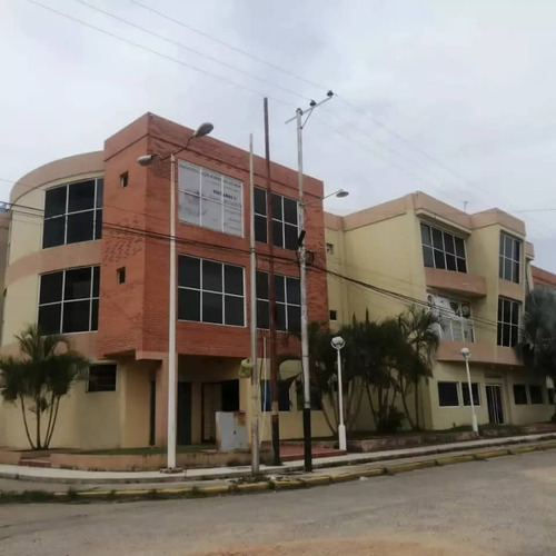 Vera Casa Inmobiliaria Alquila Oficina Comercial En El C.c Gran Delicias Jv-1