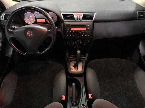 Imagem 6 de 11 de Fiat Stilo Flex Dualogic